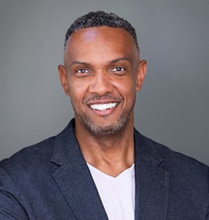 headshot-greg-boone-B8PEqITe-3